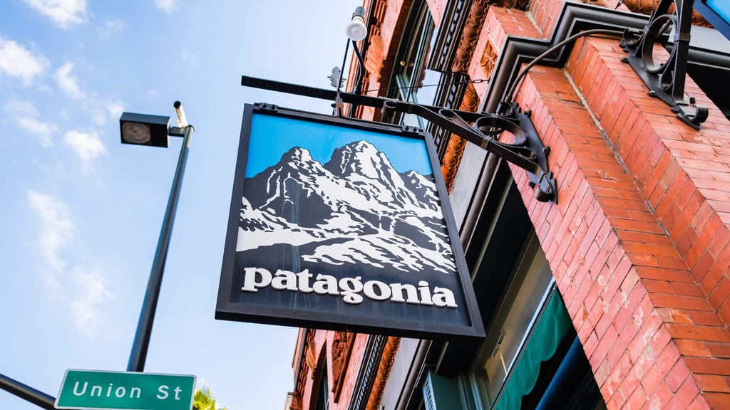 Patagonia signage outside bulding