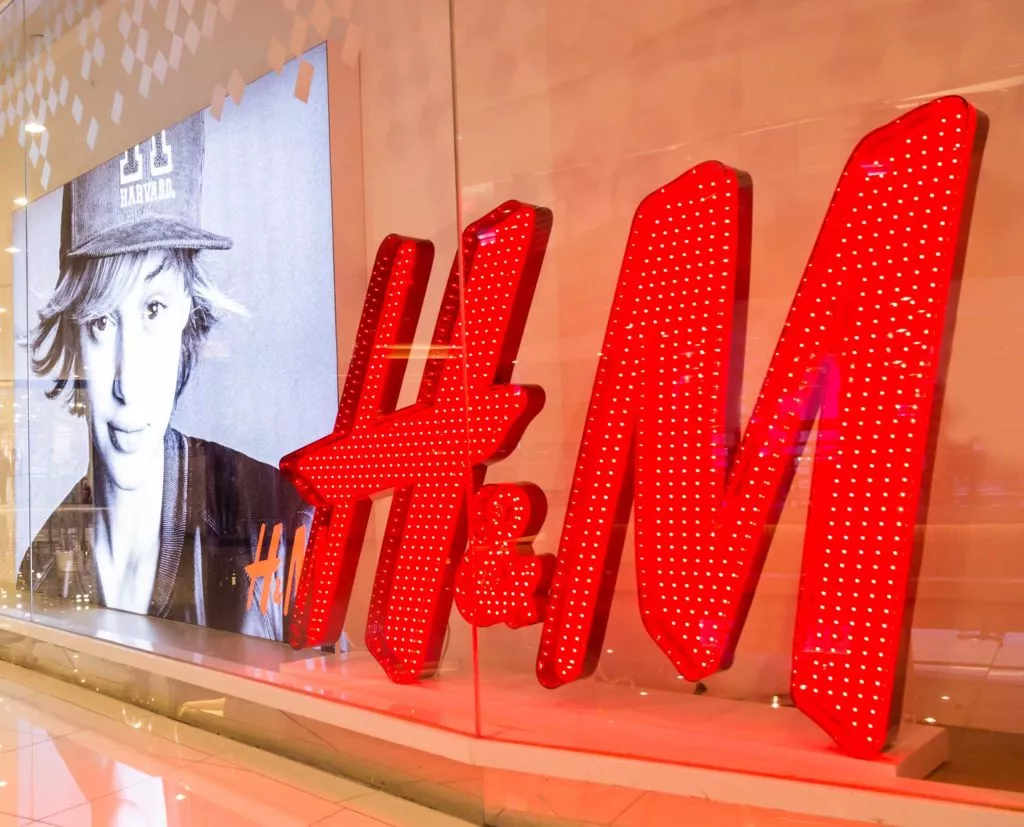 Front view of a H&M shop